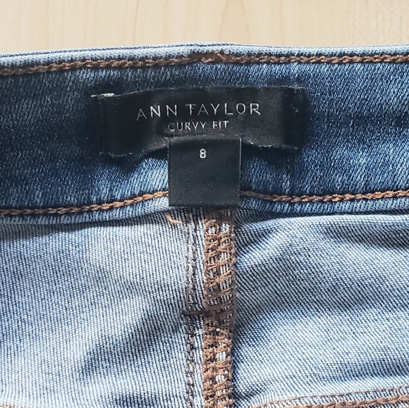 Curvy Bootcut Jeans - Picture 2 of 4